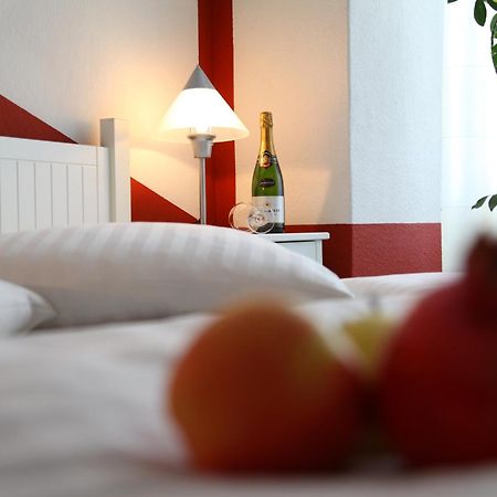 Hotel Pension Insor Berlim Exterior foto